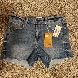 Vintage Luxe denim shorts, never worn with tags and super cute